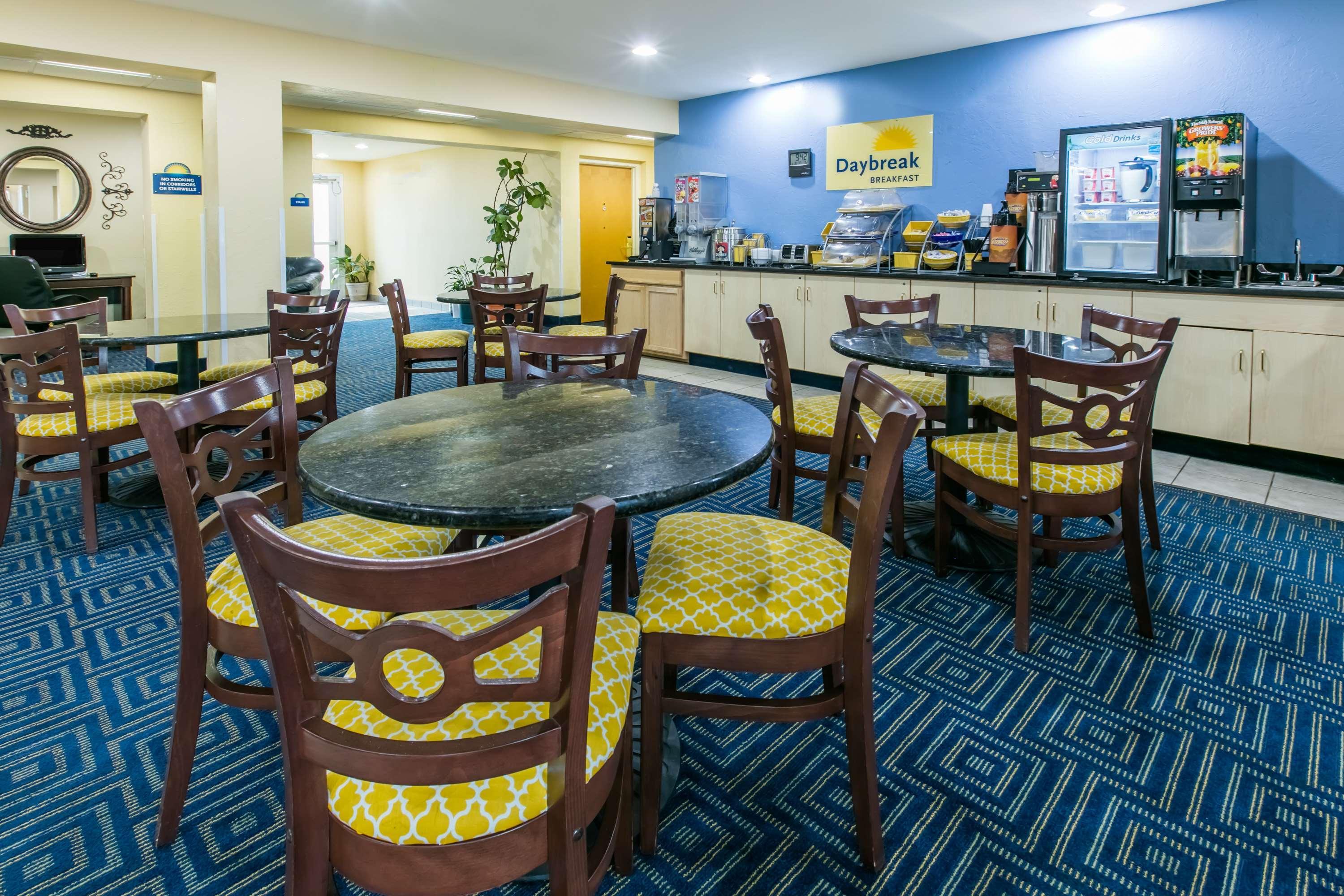 Days Inn Pryor Creek Eksteriør bilde