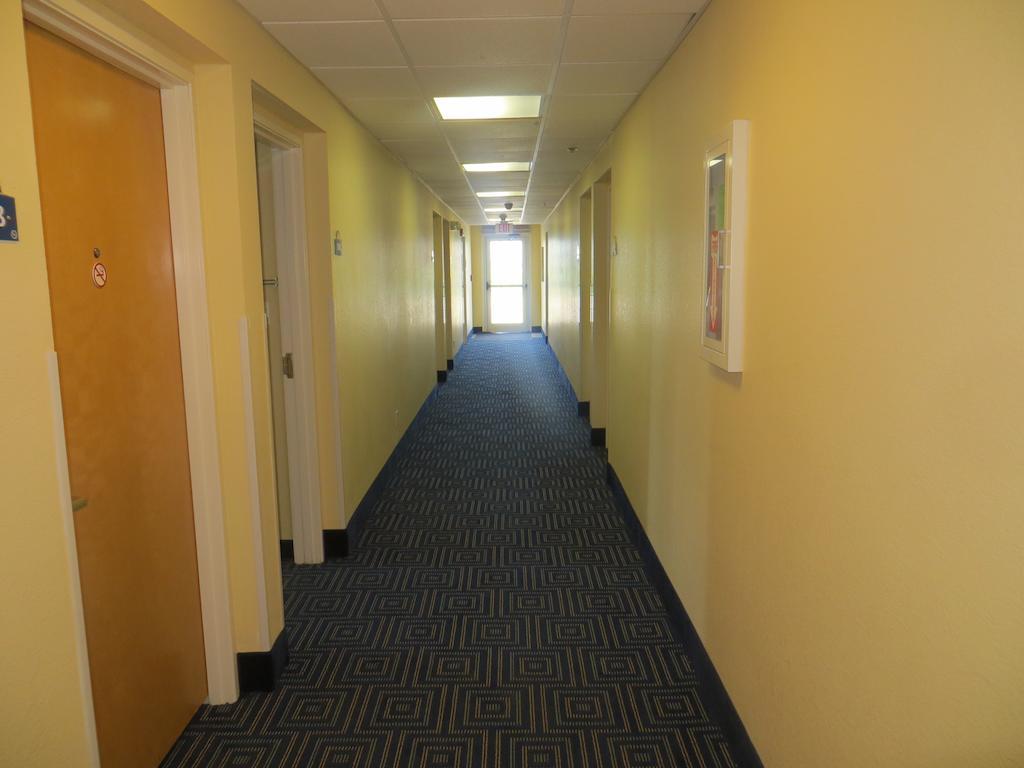 Days Inn Pryor Creek Eksteriør bilde